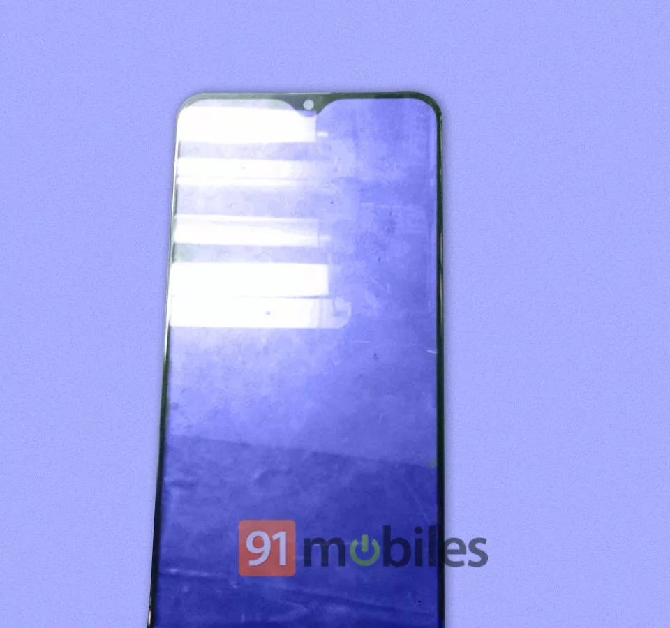 В Сеть утекли живое фото и новые рендеры Samsung Galaxy M20