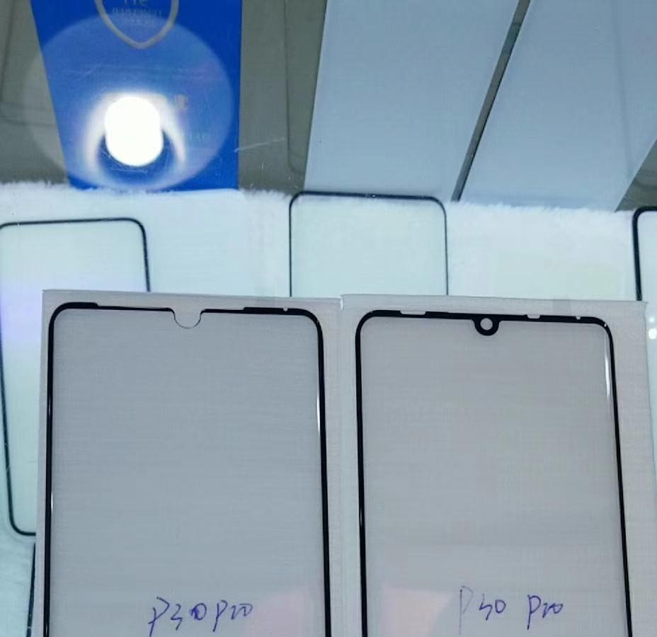 Живое фото демонстрирует, насколько Huawei P30 Pro будет больше, чем Samsung Galaxy S10+