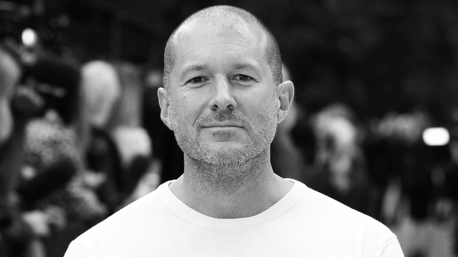 Дизайнер iPhone, iPad, iMac и прочих устройсв Apple получит награду имени Стивена Хокинга