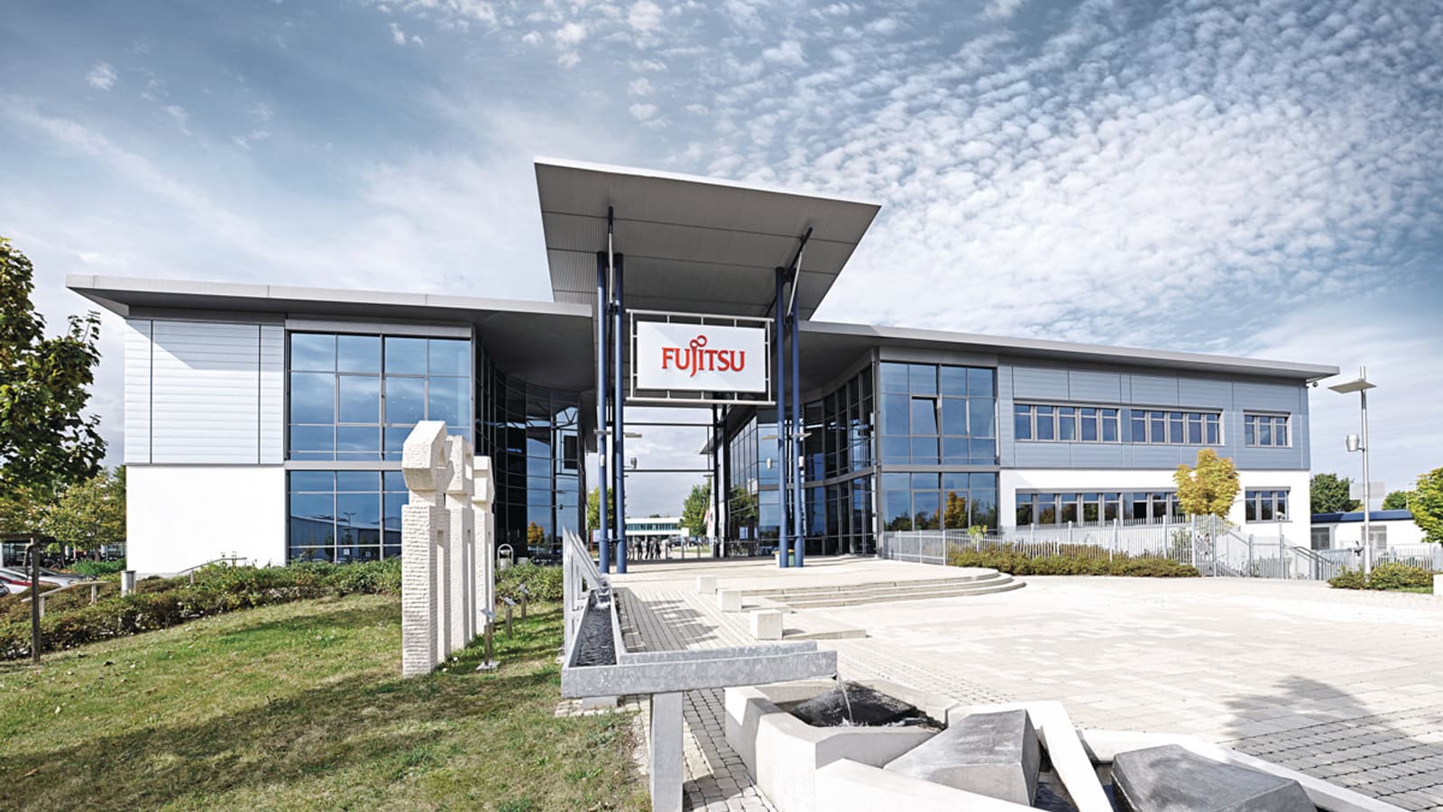 Fujitsu закроет последний в Европе завод по производству компьютерной техники