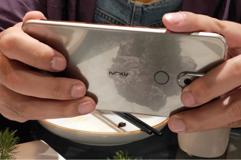 Смартфон Nokia 7.1 оценен в 399 евро Смартфон Nokia 7.1 оценен в 399 евро