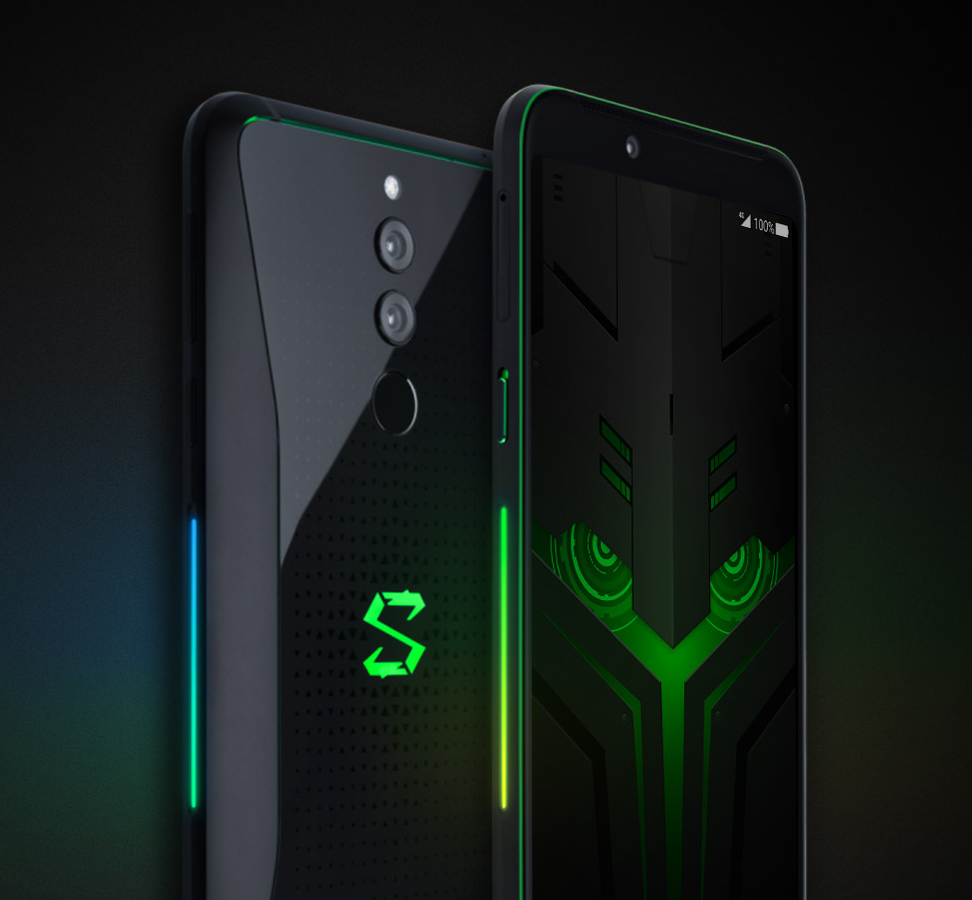 Представлен игровой смартфон Xiaomi Black Shark 2: 10 ГБ ОЗУ, настраиваемая подсветка, геймпад в комплекте Представлен игровой смартфон Xiaomi Black Shark 2: 10 ГБ ОЗУ, настраиваемая подсветка, геймпад в комплекте