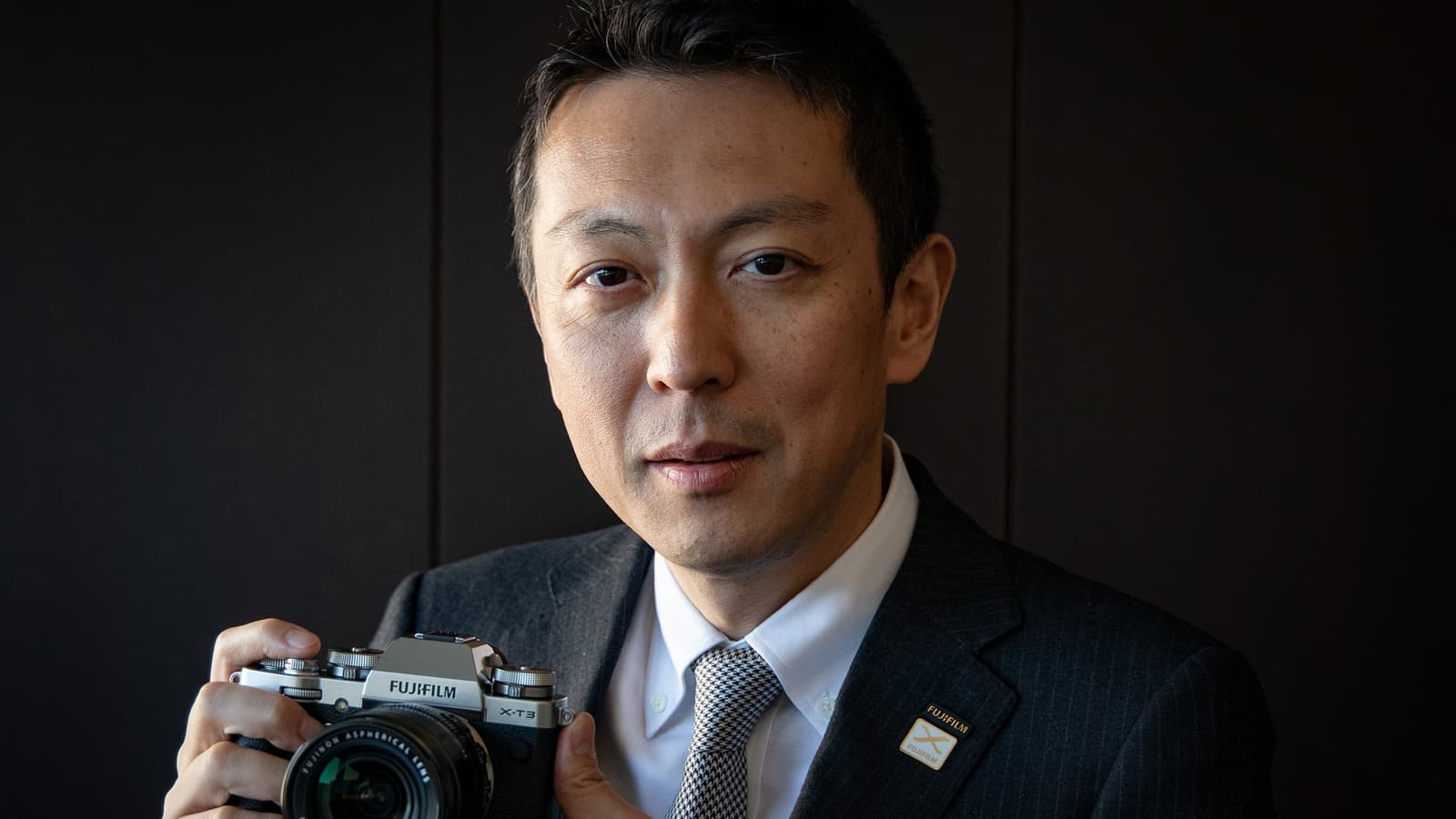 Fujifilm никогда не будет выпускать полнокадровые камеры