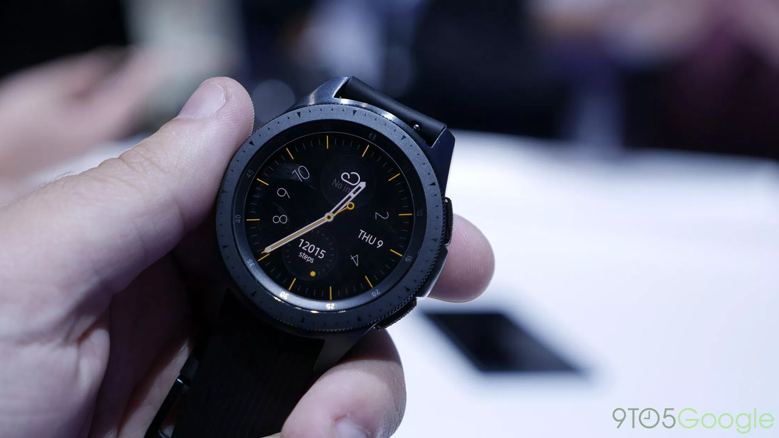 Новая прошивка для умных часов Samsung Galaxy Watch улучшила воспроизведение музыки и зарядку Новая прошивка для умных часов Samsung Galaxy Watch улучшила воспроизведение музыки и зарядку