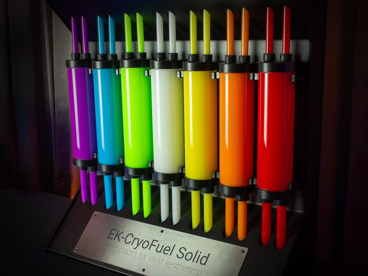 Непрозрачные охлаждающие жидкости EK-CryoFuel Solid доступны в семи цветах