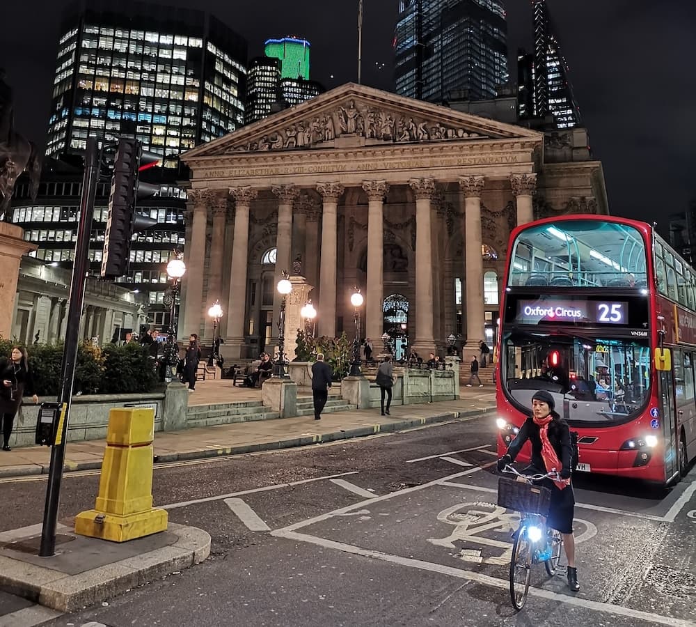 Ночной король. Смартфон Mate 20 Pro в ночной съёмке обходит Galaxy Note9 и iPhone XS Max