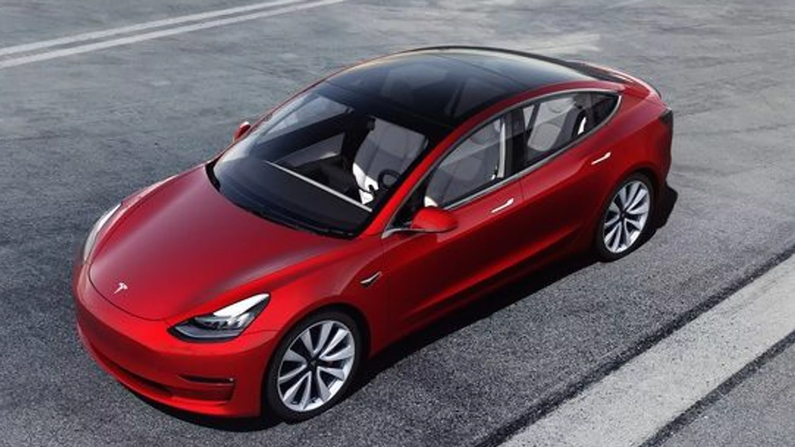 Произведено и продано рекордное количество электромобилей Tesla Model 3