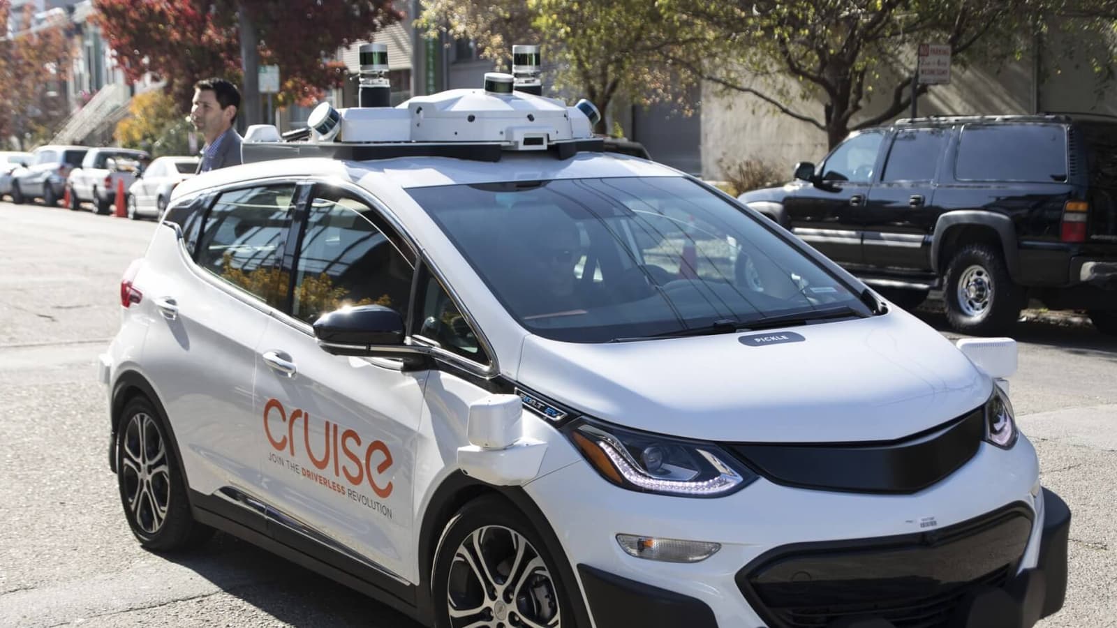 Беспилотные автомобили Cruise иногда видят фантомных велосипедистов