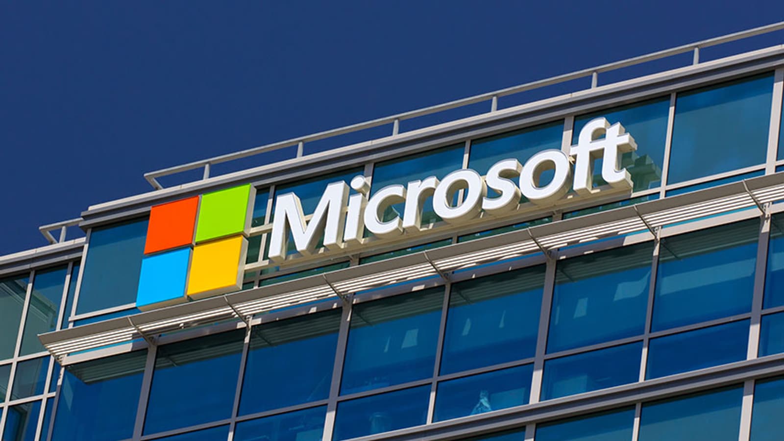 Amazon уступила Microsoft второе вместо в рейтинге самых дорогих компаний