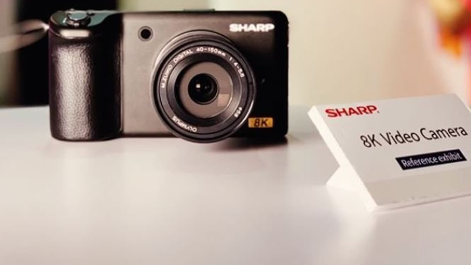 Названа примерная цена камеры Sharp с поддержкой видео 8K