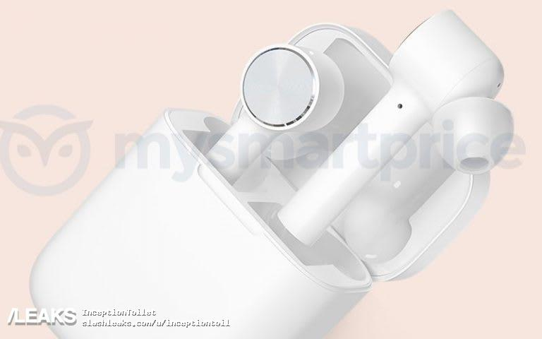 Живые фото наушников Xiaomi Mi AirDots второго поколения Живые фото наушников Xiaomi Mi AirDots второго поколения
