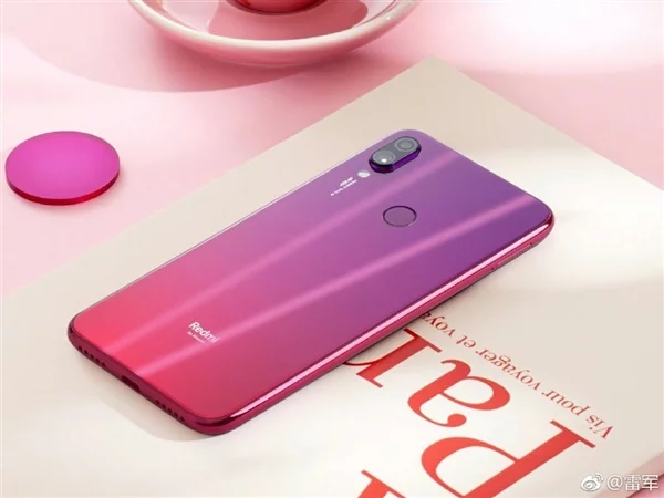 Прочность флагманского смартфона Xiaomi Redmi Х проверили женскими каблуками Прочность флагманского смартфона Xiaomi Redmi Х проверили женскими каблуками