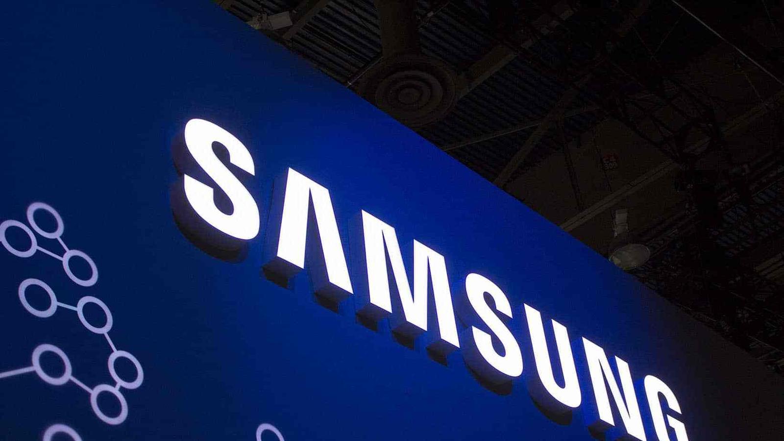 Прибыль Samsung рухнула почти на 30% Прибыль Samsung рухнула почти на 30%