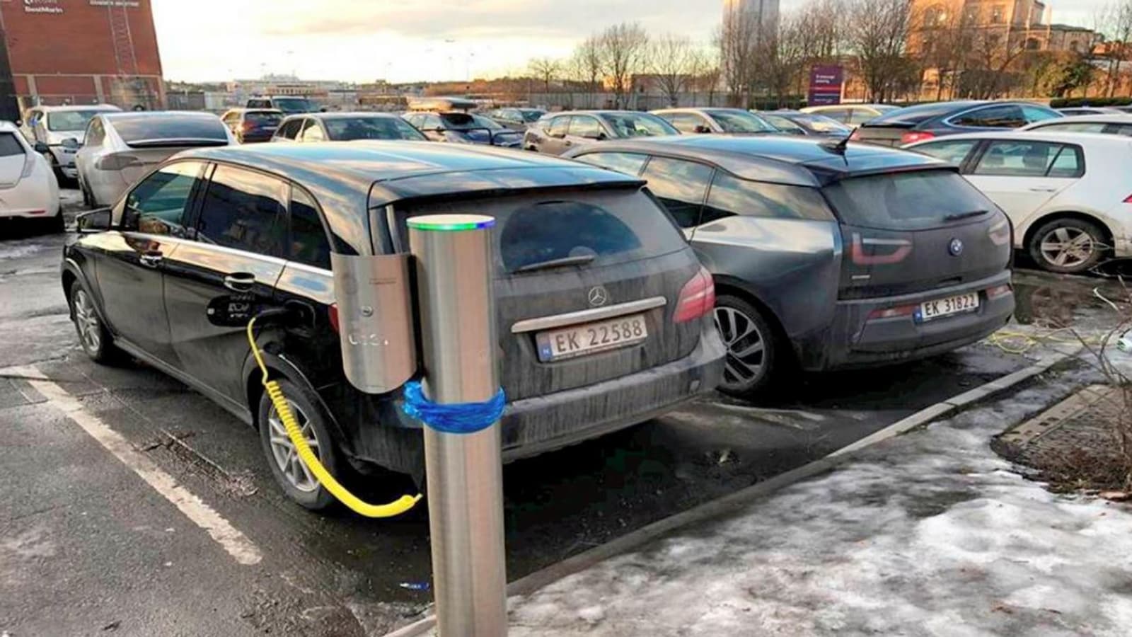 Почти треть продаж автомобилей в Норвегии в 2018 году составили электромобили