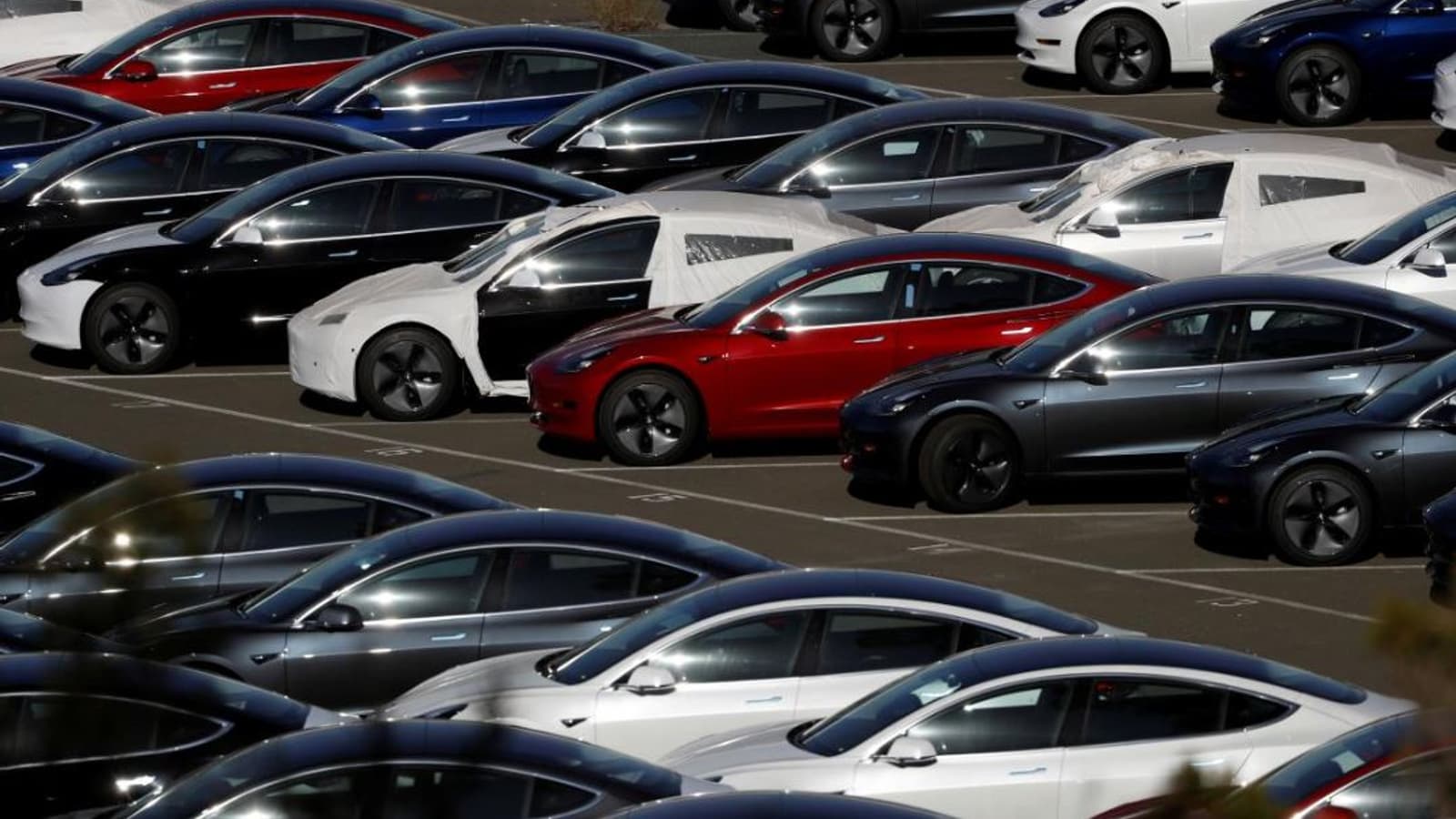 Поставки электромобилей Tesla Model 3 китайским покупателям начнутся в марте