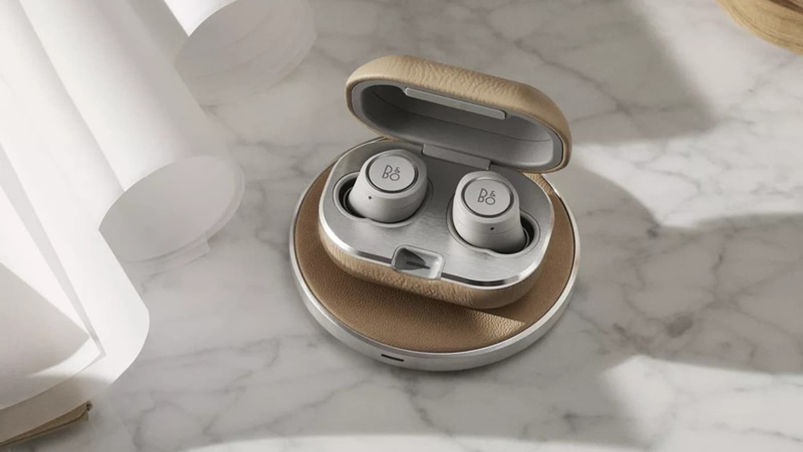 Полностью беспроводные наушники B&O Beoplay E8 2.0 получили футляр с поддержкой беспроводной зарядки Полностью беспроводные наушники B&O Beoplay E8 2.0 получили футляр с поддержкой беспроводной зарядки