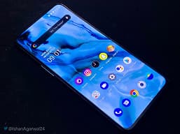 OnePlus Nord: распаковка, живые фото и официальные обои