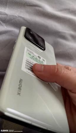 Камера Leica с дюймовым сенсором, MIUI 14 и 13 ГБ ОЗУ. Работающий впервые Xiaomi 13 Pro показали вживую