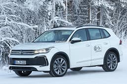 Совершенно новый Volkswagen Tiguan 2024 засняли без камуфляжа во время зимних тестов