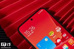 У Xiaomi появился свой Product Red. Живые фото Xiaomi 13 в цвете «огненный красный»