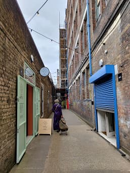 Так фотографирует самый необычный телефон 2022 года. Примеры снимков, сделанных камерой Nothing Phone (1)