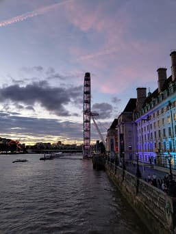 Так фотографирует самый необычный телефон 2022 года. Примеры снимков, сделанных камерой Nothing Phone (1)