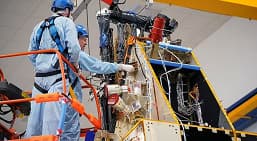 Airbus собрала первый в мире спутник с радаром P-диапазона. Он будет производить «компьютерную томографию леса»