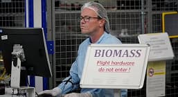 Airbus собрала первый в мире спутник с радаром P-диапазона. Он будет производить «компьютерную томографию леса»