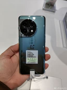 Фотогалерея дня: много живых фото OnePlus 11