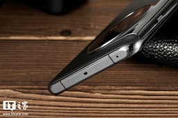 OnePlus 11 во всей красе. Живые фото нового флагмана на Snapdragon 8 Gen 2 после официальной премьеры