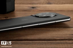 OnePlus 11 во всей красе. Живые фото нового флагмана на Snapdragon 8 Gen 2 после официальной премьеры