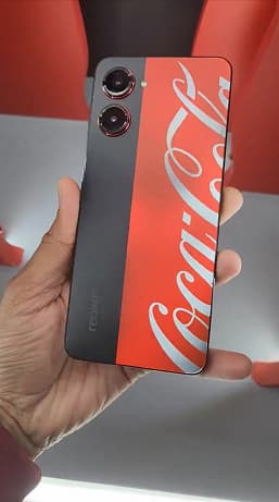 «Кокафон» выходит уже на следующей неделе. Новые изображения Realme 10 Pro 5G Coca-Cola Edition за несколько дней до премьеры