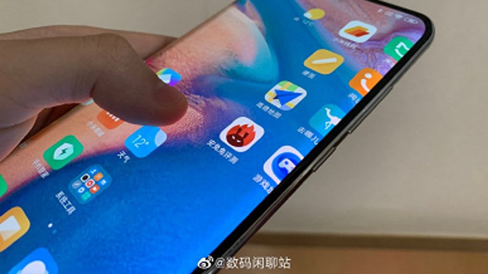 Удививший всех народный камерофон Xiaomi Mi CC9 Pro позирует во всех цветах сразу после анонса