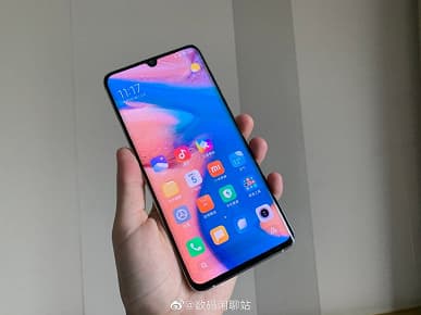 Удививший всех народный камерофон Xiaomi Mi CC9 Pro позирует во всех цветах сразу после анонса