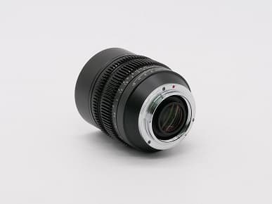 Анонсированы продажи объективов SLR Magic HyperPrime CINE 50mm T0.95 и CINE 12mm T2.8