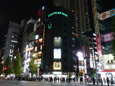 А за процессорами Intel кто-нибудь выстраивается в очередь? В Японии люди часами ждали на улице старта продаж Ryzen 5000