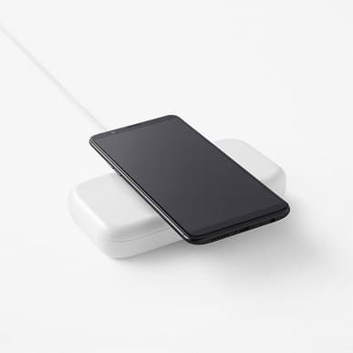 Вместе с необычным слайдфоном Oppo представлены интересные аксессуары