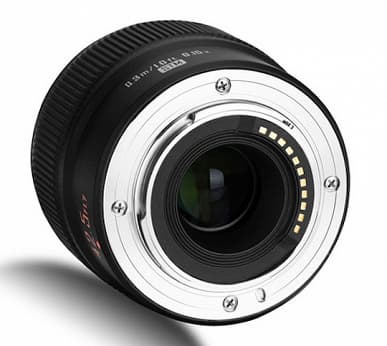 Объектив Yongnuo YN 42.5mm f/1.7M II предназначен для камер системы Micro Four Thirds
