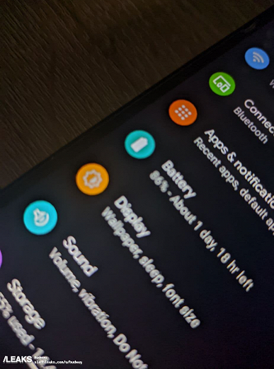 И это ответ Google на iPhone 12 Mini? Фотографии предполагаемого Google Pixel Mini 