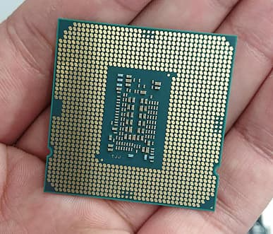 Появились фотографии и технические данные процессора Intel Core i5-10400