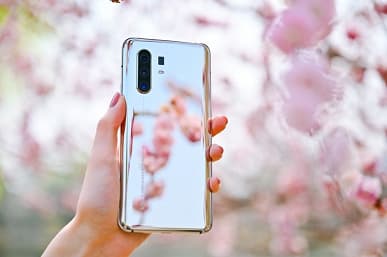 Невероятно красивый смартфон Vivo X30 Mirror Edition