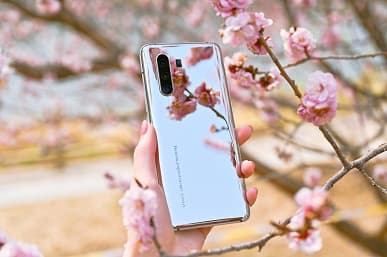 Невероятно красивый смартфон Vivo X30 Mirror Edition