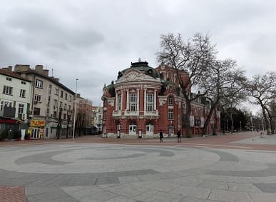 Смотрим как снимает OnePlus 8 Pro. Сможет ли он стать лучшим?