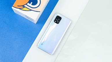 Живые фото самого доступного камерофона Xiaomi со всех сторон и фирменных чехлов для него