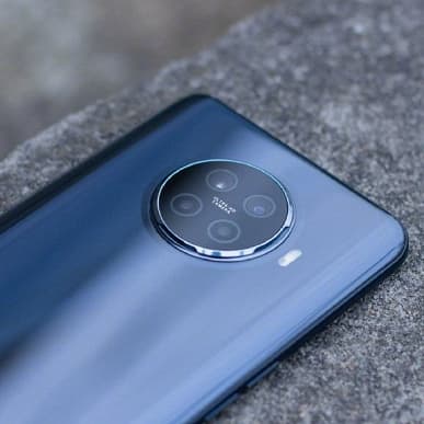 Oppo Ace 2 на живых фото. Распаковка и комплект поставки