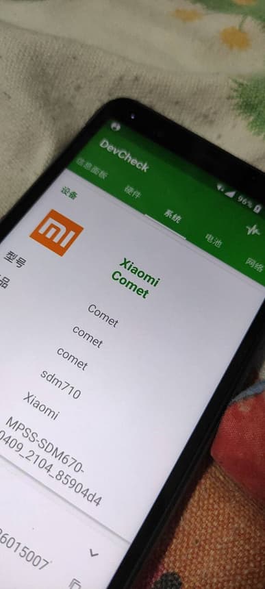 Xiaomi делает неубиваемый смартфон Comet с защитой IP68. Появились фотографии прототипа