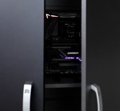 Компания MSI показала «следующий Carbon»
