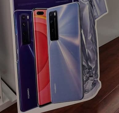 Huawei показала смартфон Huawei Nova 7 Pro с изогнутым экраном и огромной камерой