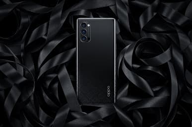 Три огромные камеры в смартфоне. Живые фото Oppo Reno4