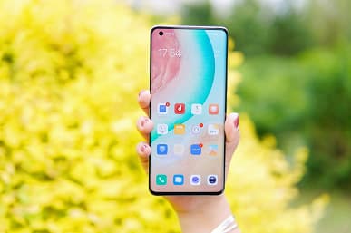 Тонкий корпус, камера с суперстабилизацией и выделенный ЦАП. Представлен Vivo X50 Pro